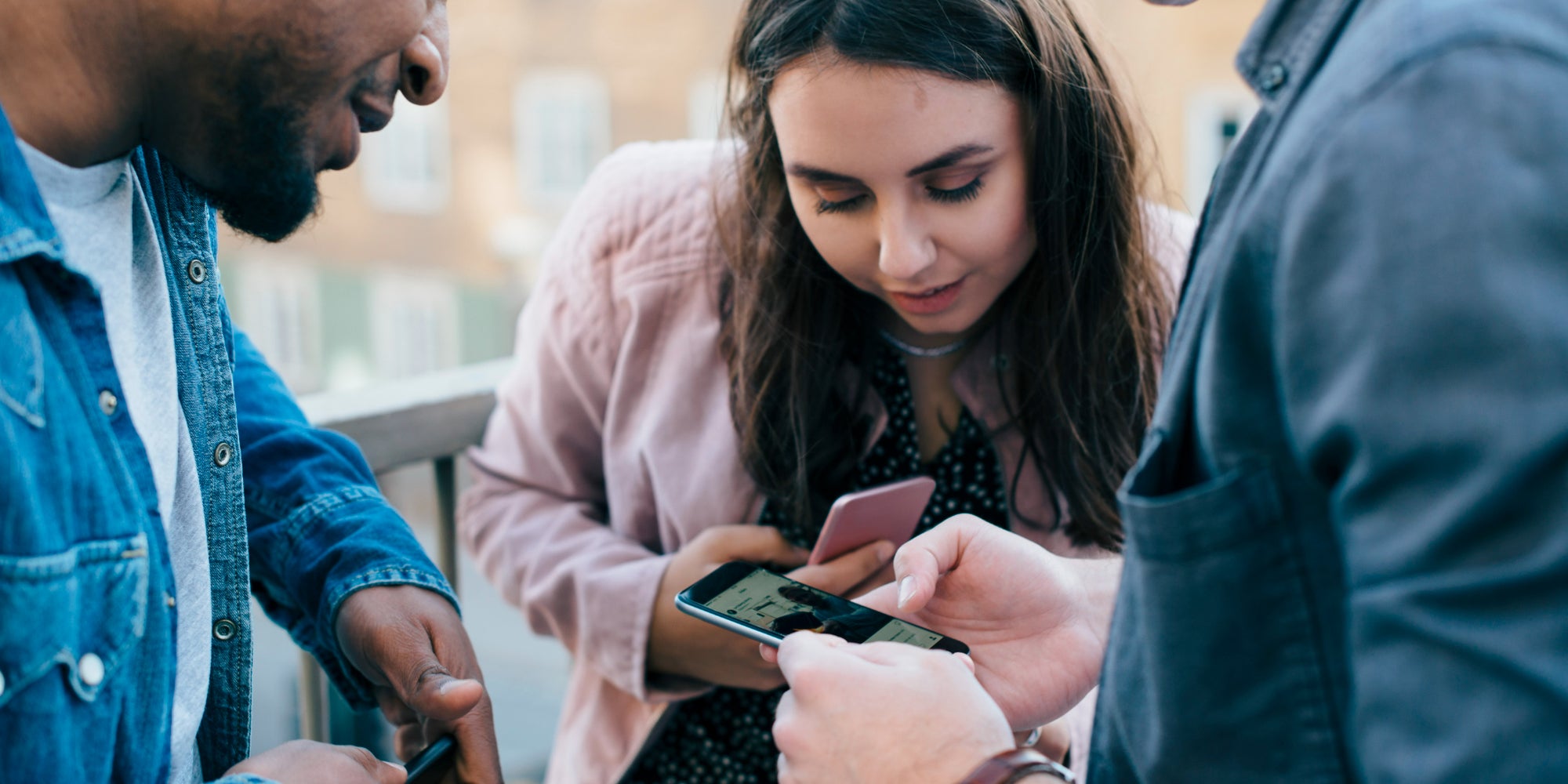 Apple, Samsung, OPPO, Xiamo, Google... Quelles sont les marques les plus généreuses en termes de mises à jour ?