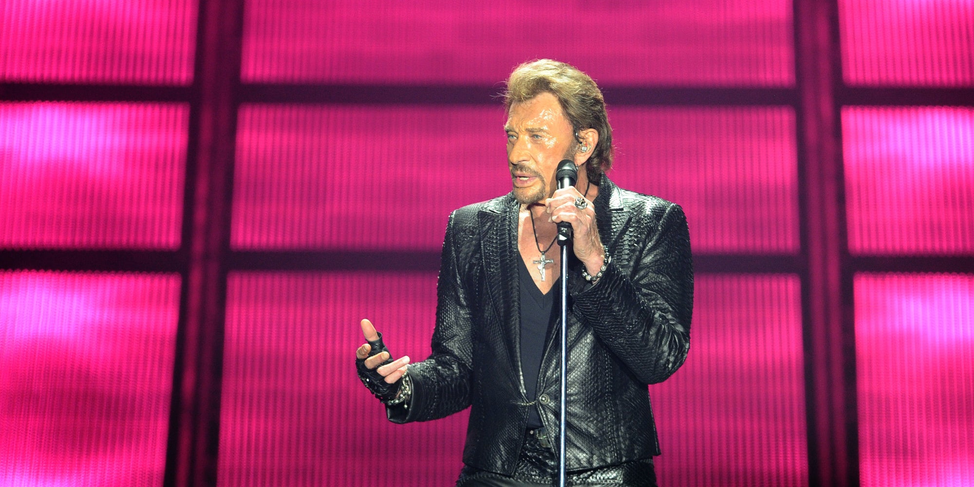 Johnny Hallyday lors d'un concert donné à Bordeaux, le 2 juin 2013