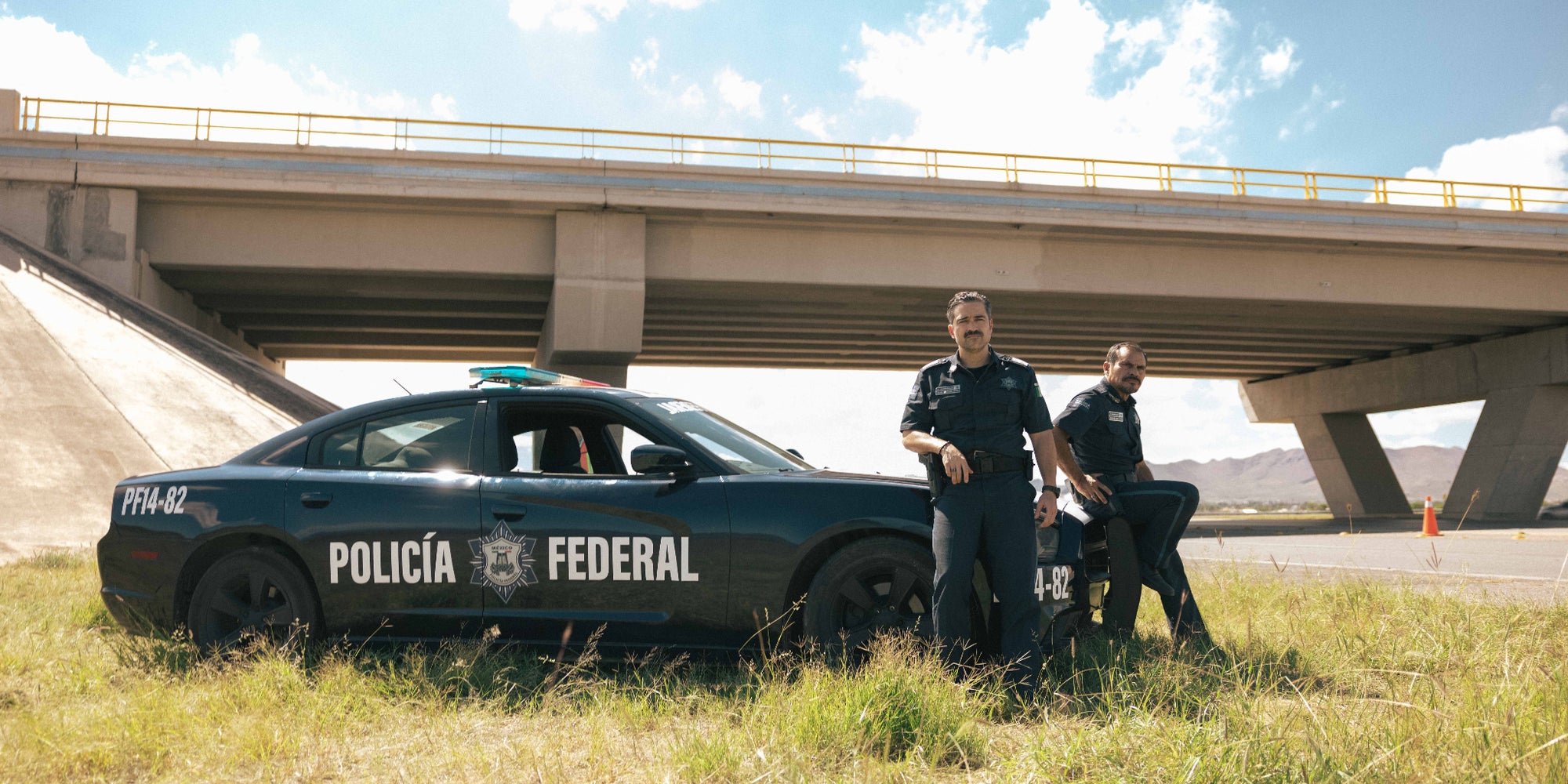 Alfonso Herrera et Noé Hernández dans la Captura sur Netflix.

