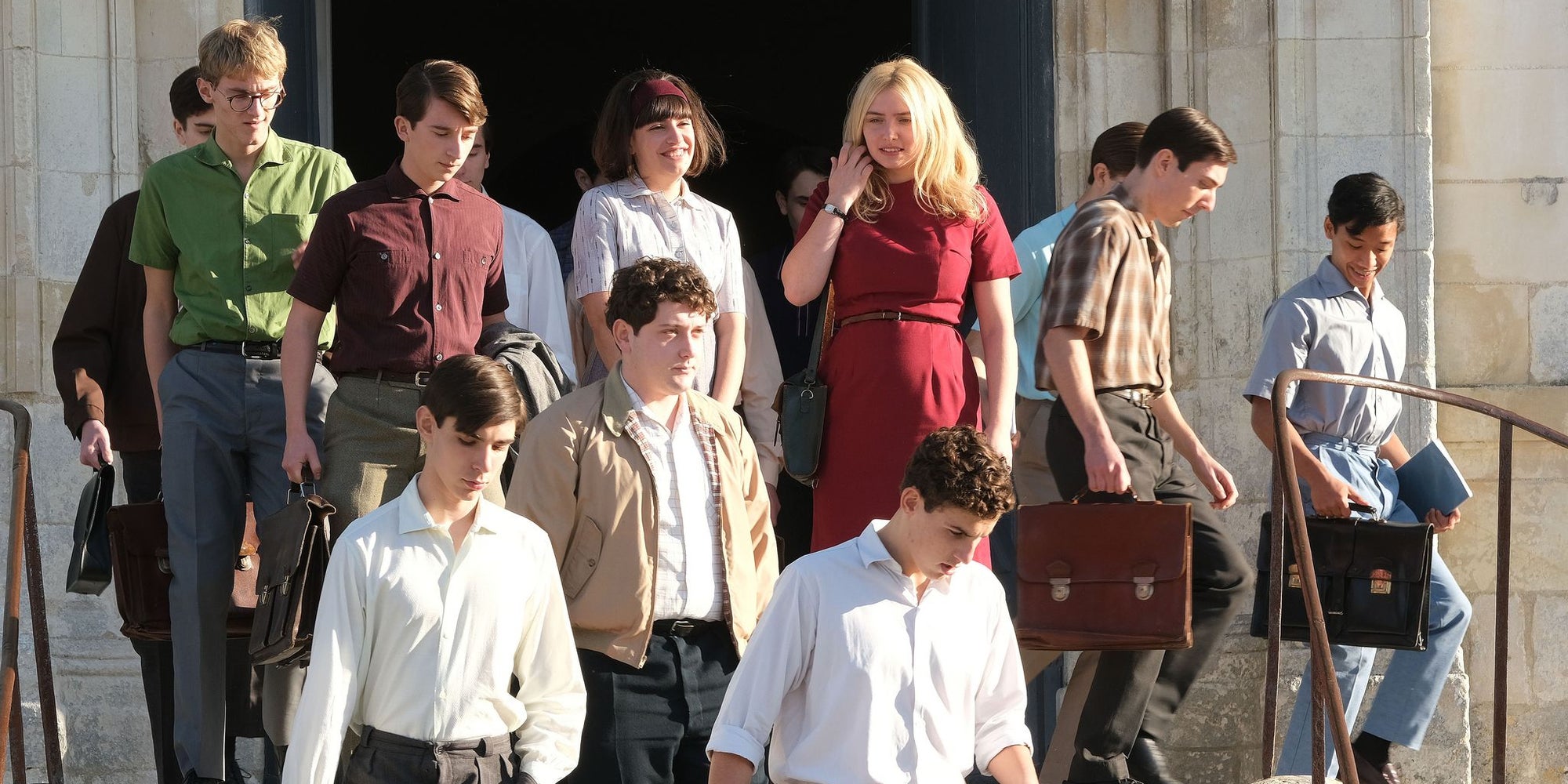 Plongeon au milieu de la jeunesse française des années 1960 dans la série "Mixte" !