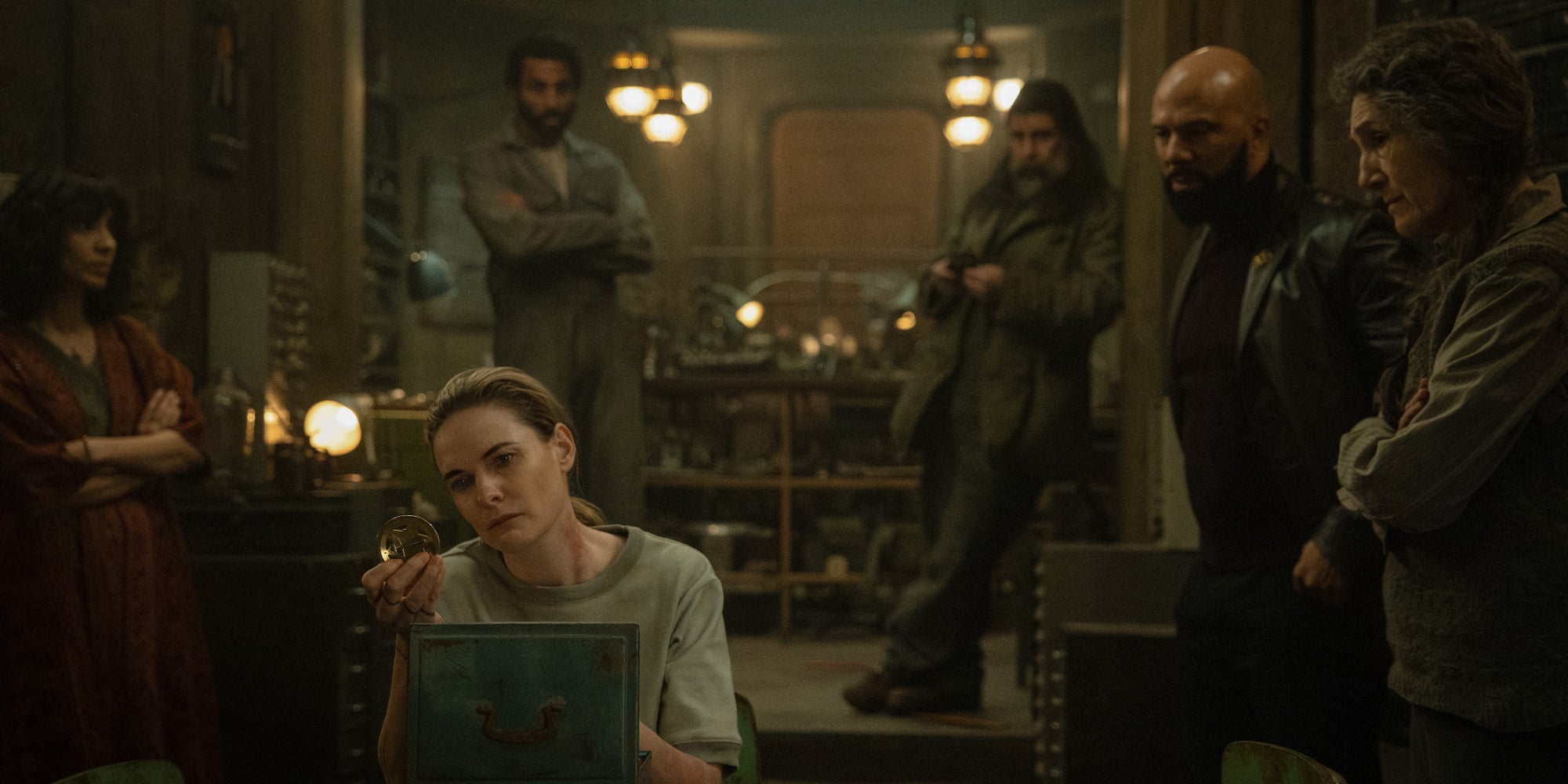 Rebecca Ferguson, Avi Nash, Rick Gomez, Common et Harriet Walter dans la saison 3 de "Silo ", disponible à partir du 3 juillet sur Apple TV.
