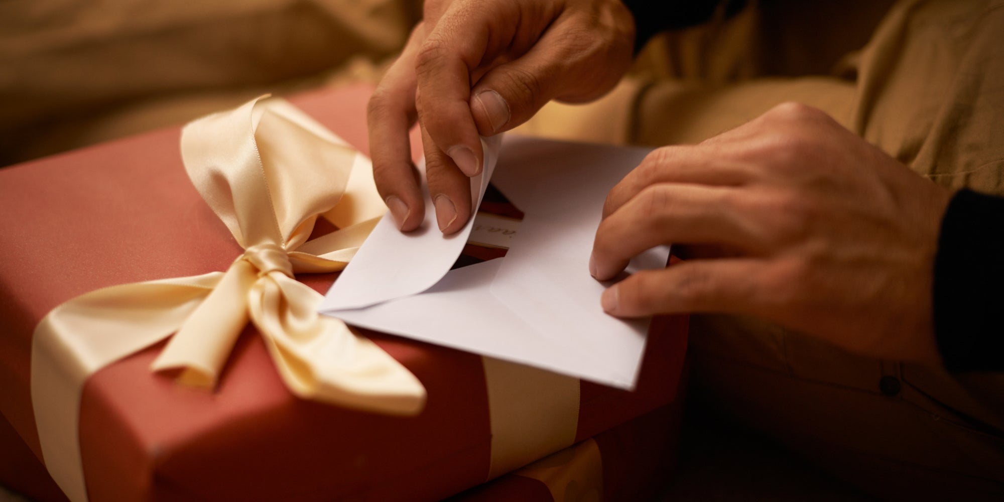 Préparez Noël avec une carte cadeau offerte pour toute souscription à une offre Box, ADSL ou Fibre, chez SFR.