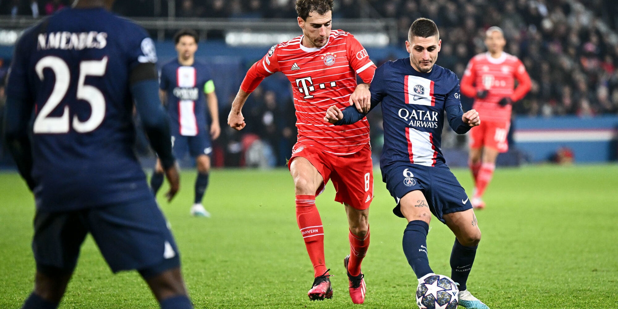 Leon Goretzka (Bayern) et Marco Verratti (PSG) lors du match aller des 8es de finale de la Ligue des Champions, au Parc des Princes, le 14 février 2023