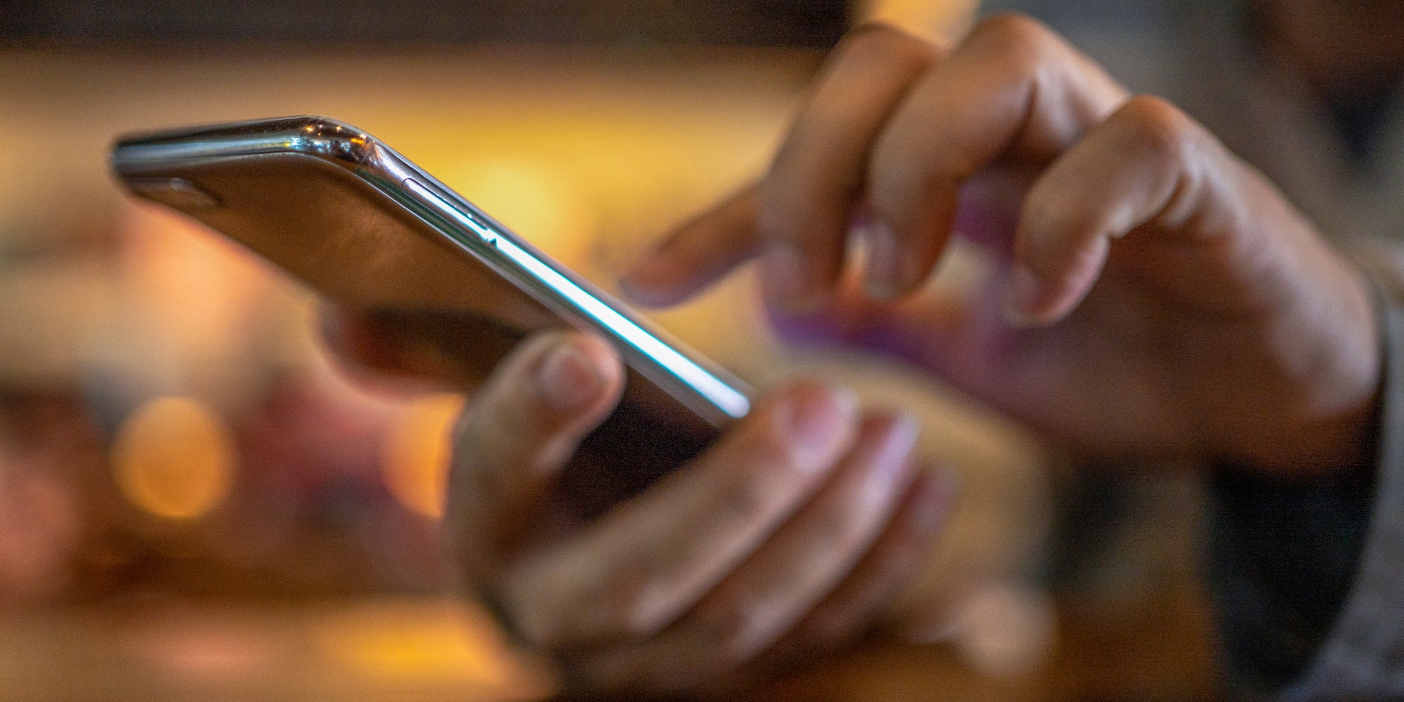 Opter pour du reconditionné, une démarche à la fois écologique et économique à l'approche des fêtes de Noël. 