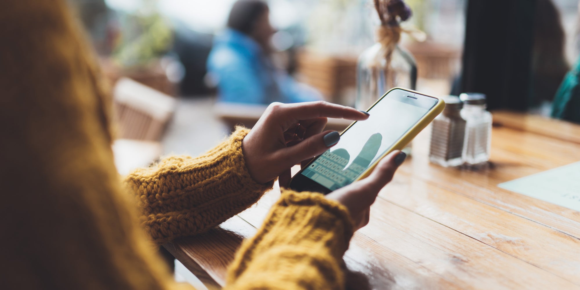 La concurrence est rude sur le marché des smartphones, alors chacun tente de sortir son épingle du jeu...