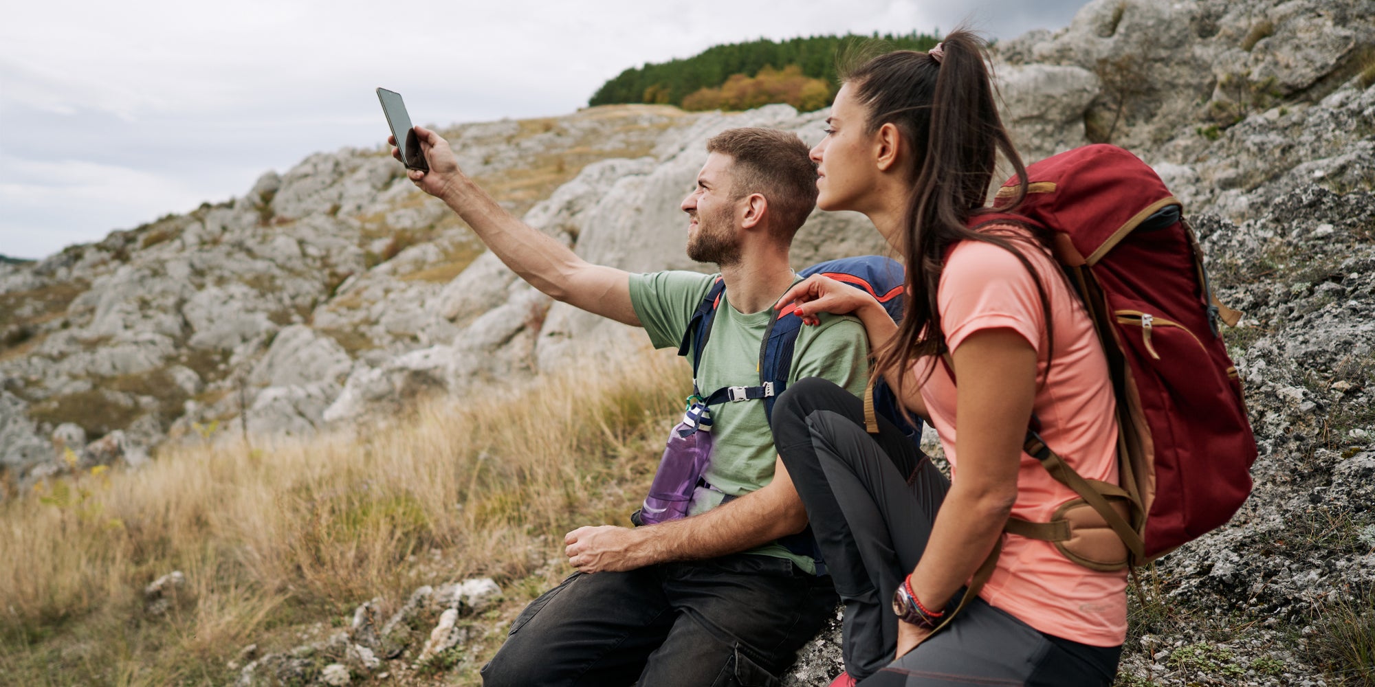 La connexion satellitaire permet de rester connecté partout, même les coins les plus reculés de la planète non couverts par le réseau terrien...