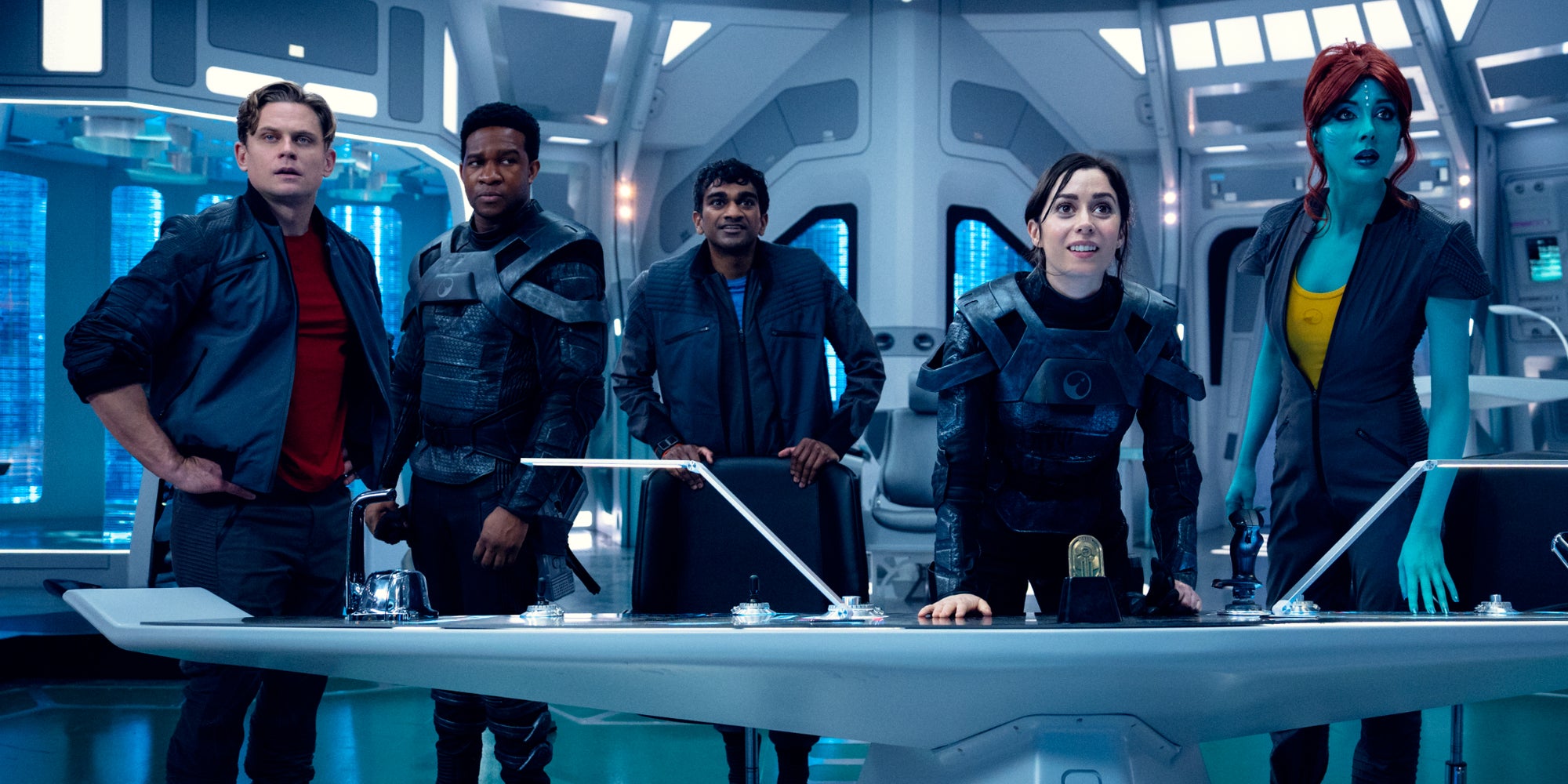 Billy Magnussen, Osy Ikhile, Paul G. Raymond, Cristin Milioti, Milanka Brooks dans l’épisode "USS Callister: Into Infinity" de la saison 7 de "Black Mirror". 