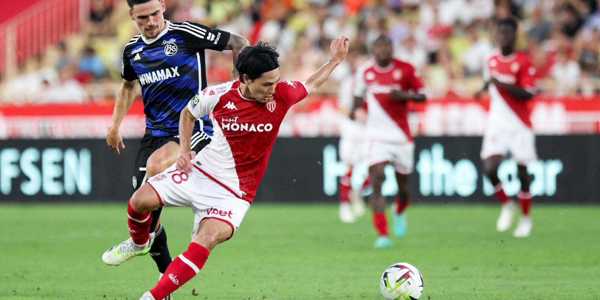 Takumi Minamino lors du match opposant Monaco à Strasbourg, le 20 août 2023 au Stade Louis II (Monaco), à l'occasion de la 2e journée de Ligue 1.