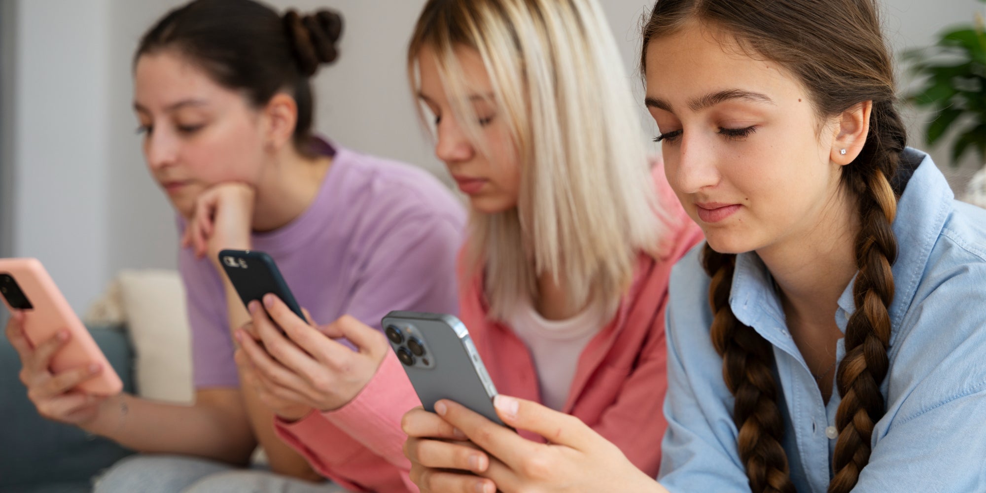 Des médecins ont alerté sur les dangers des réseaux sociaux chez les plus jeunes. 