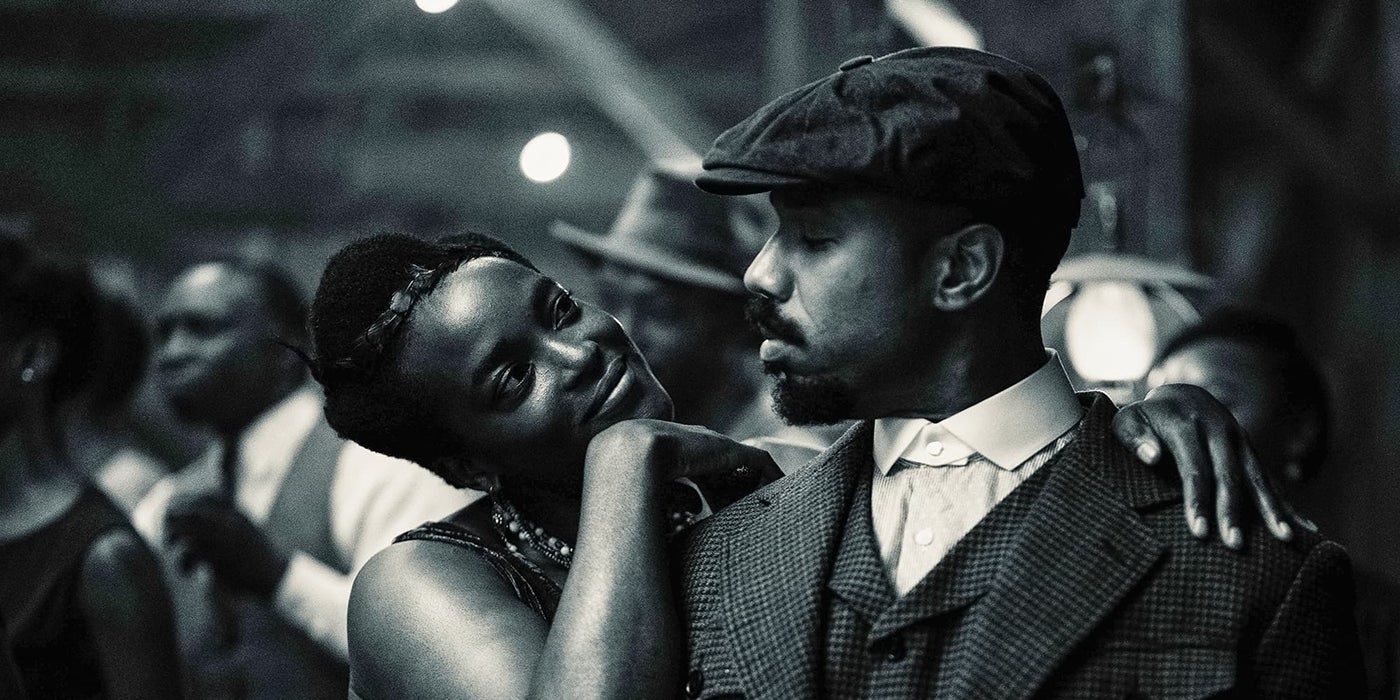 Wunmi Mosaku et Michael B. Jordan dans ''Sinners''.