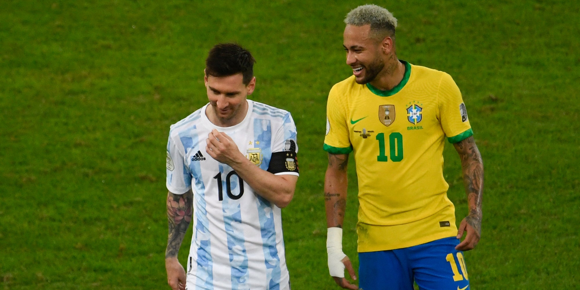 Messi et Neymar lors d'Argentine-Brésil en finale de la Copa America, le 10 juillet 2021 à Rio de Janeiro, Brésil