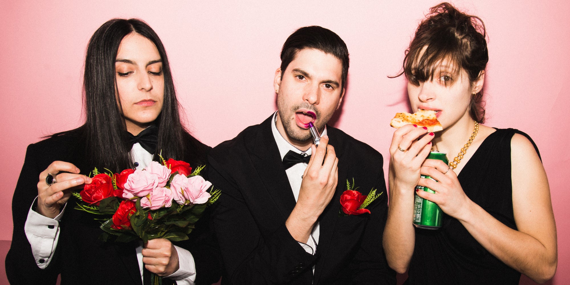 Le trio parisien TOYBLOÏD vient de sortir son deuxième album, Modern Love