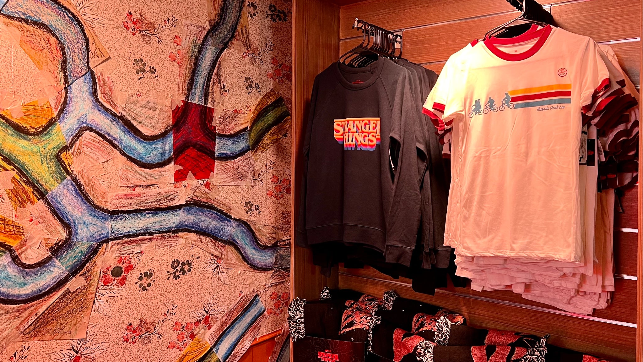 Parmi tous les produits dérivés proposés, dont certains en exclusivité, nul doute que vous trouverez votre bonheur...