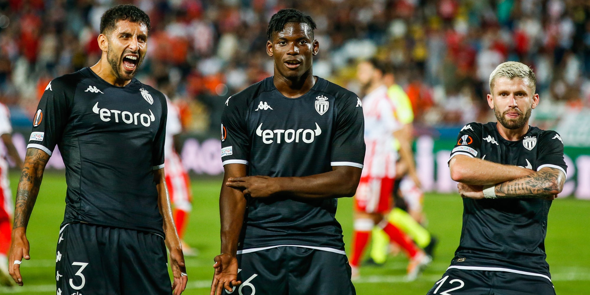 Les joueurs de l'AS Monaco Guillermo Maripan, Breel Embolo et Caio Henrique, après leur match de Ligue Europa face à l'Étoile Rouge de Belgrade au stade Rajko Mitic, à Blegrade, le 8 septembre 2022.