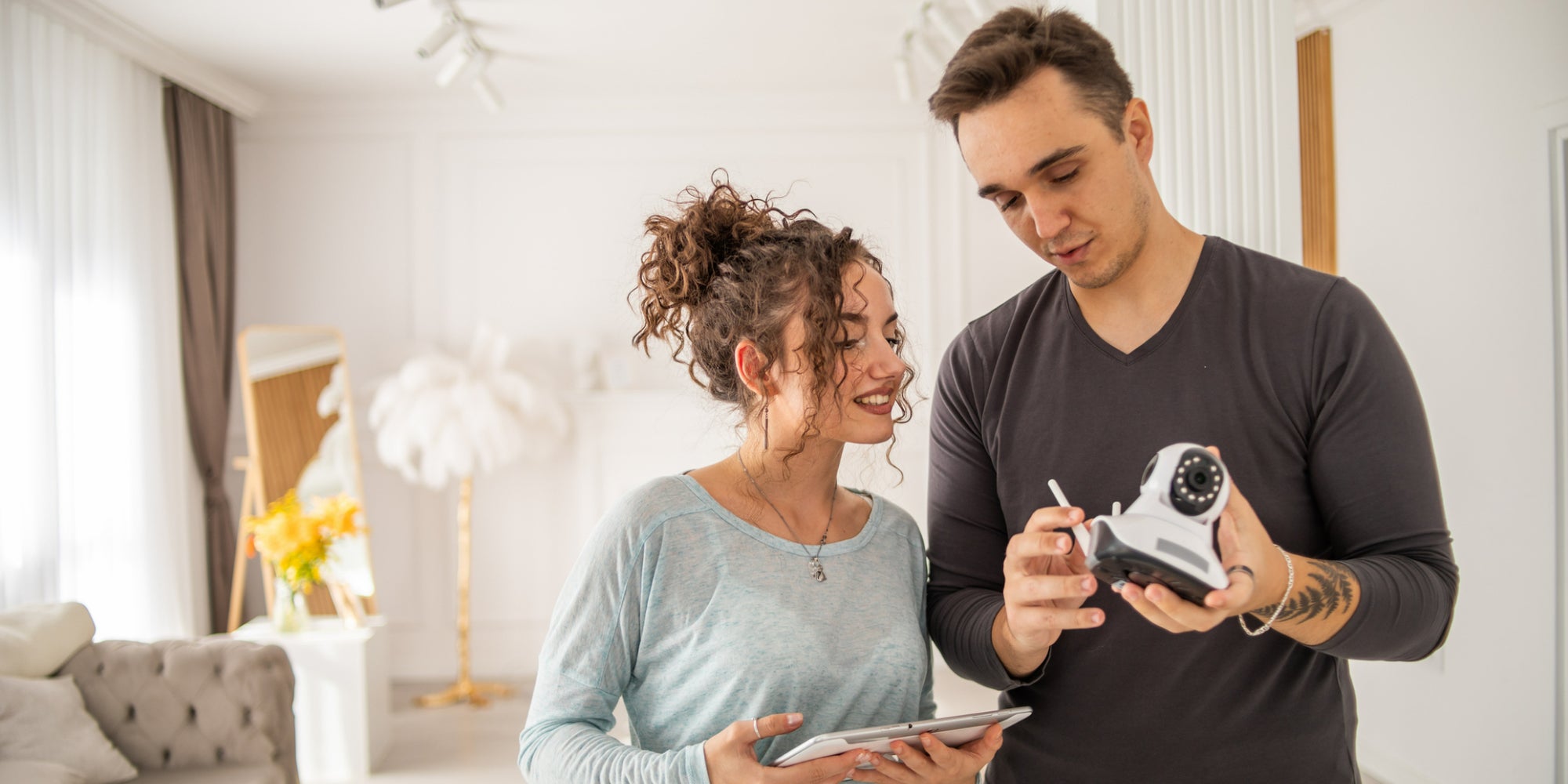 Vous venez d'emménager ? Découvrez Maison Sécurisée, l'option de SFR conçue pour protéger votre logement ! 