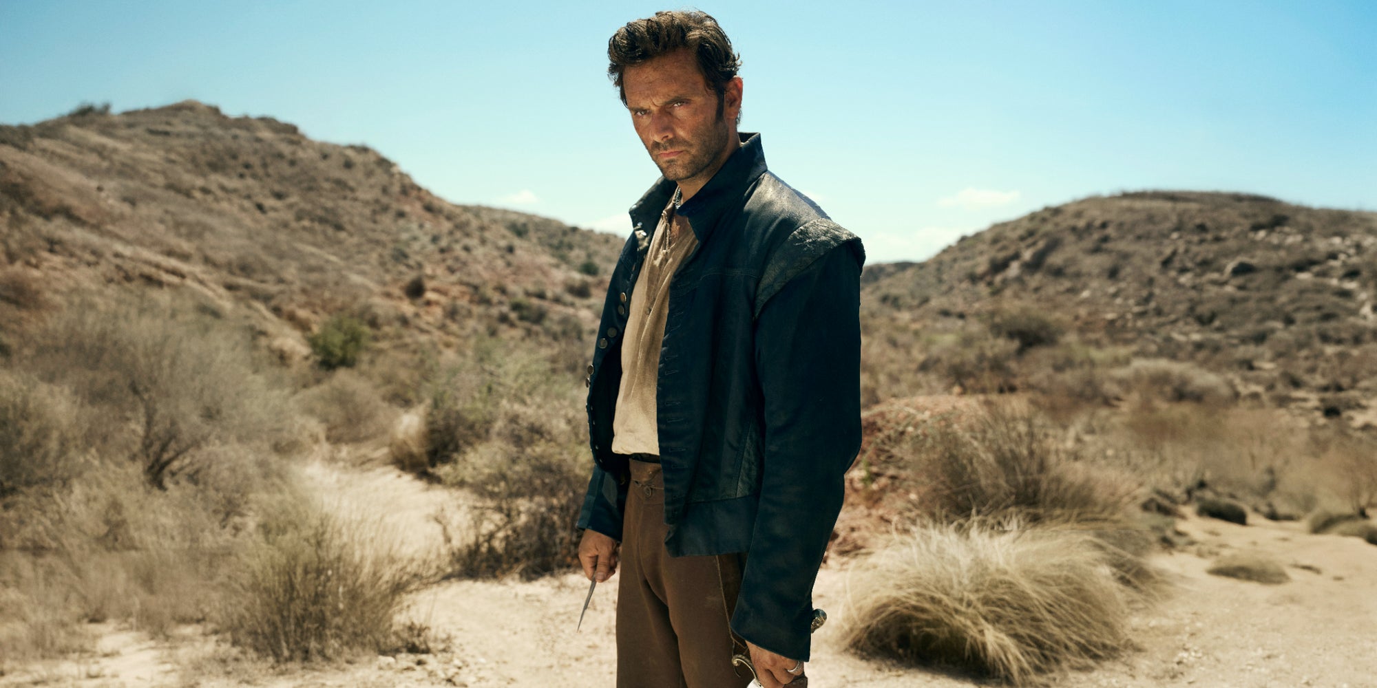 Pio Marmaï est Néro dans la série éponyme de la plateforme au N rouge ! 