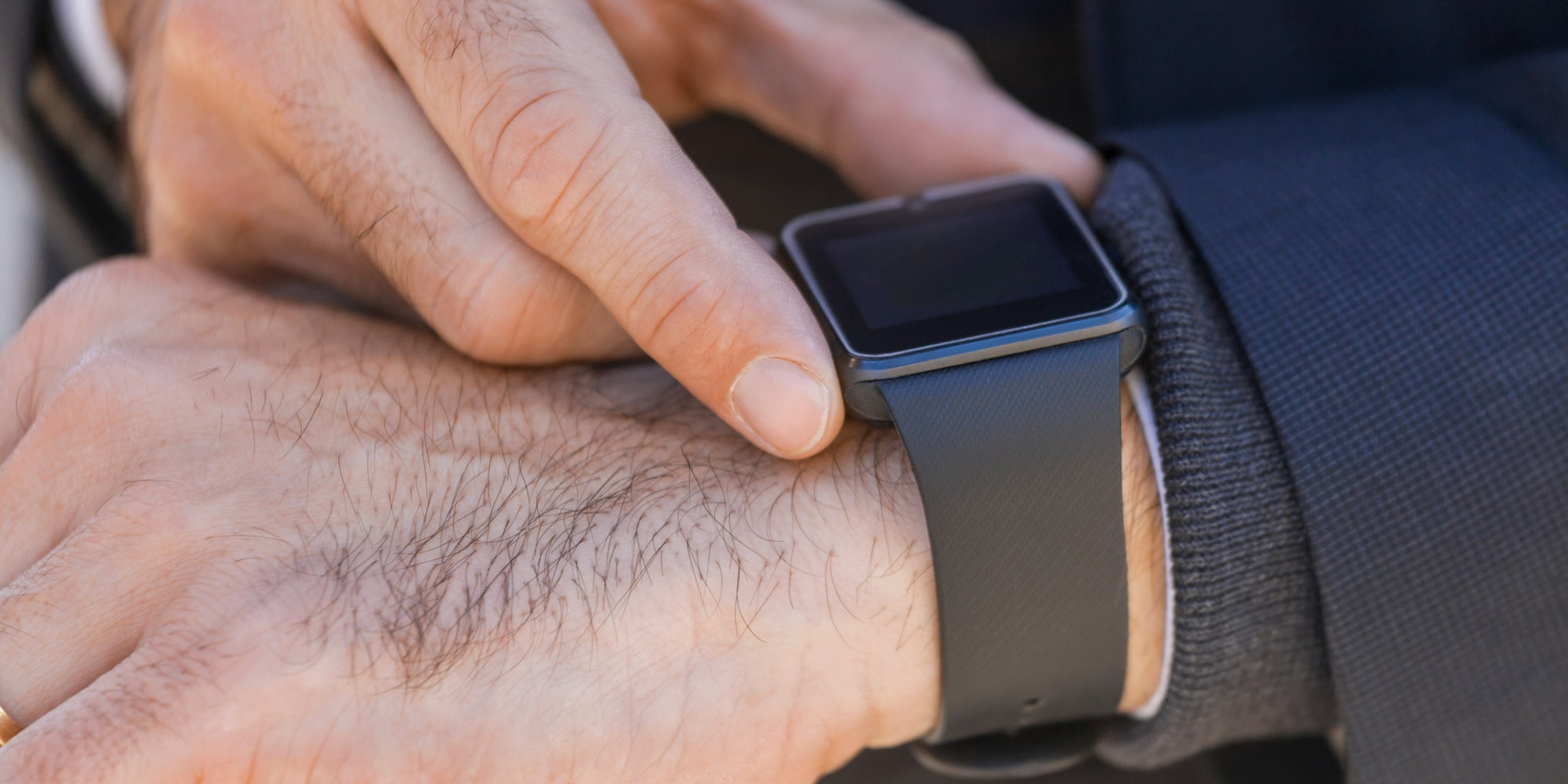 Son Apple Watch lui sauve la vie alors qu'il vient d'être percuté par une voiture.