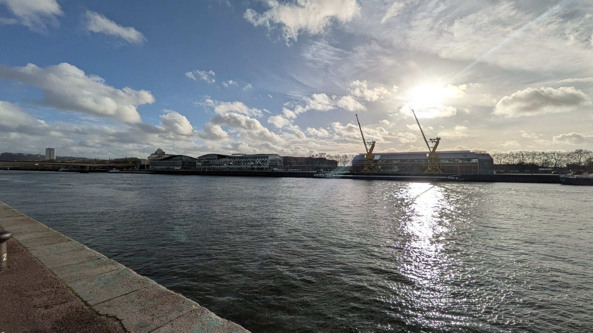 L'ultra grand-angle conserve une belle netteté.