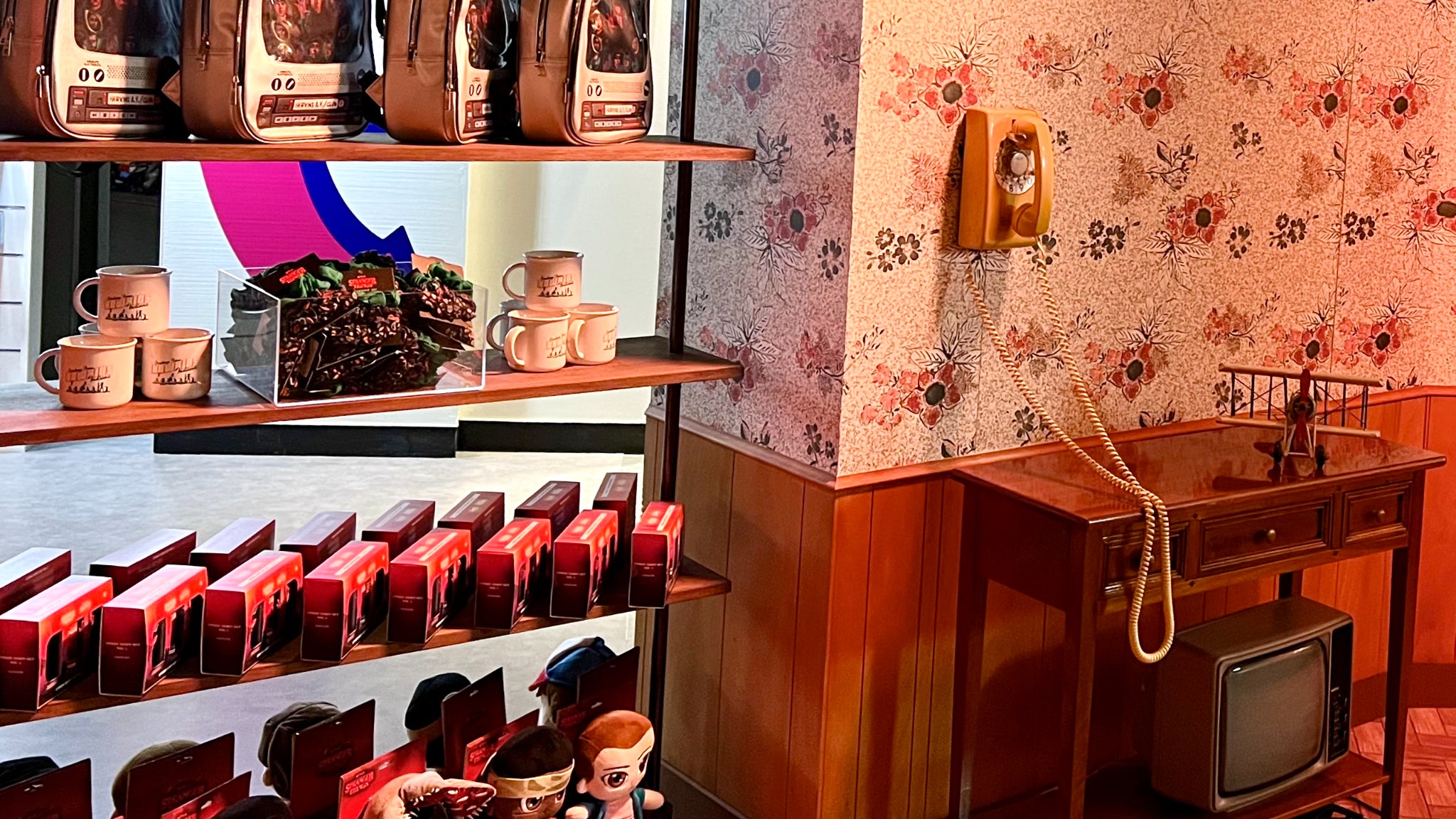 Séance shopping dans le salon des Byers.