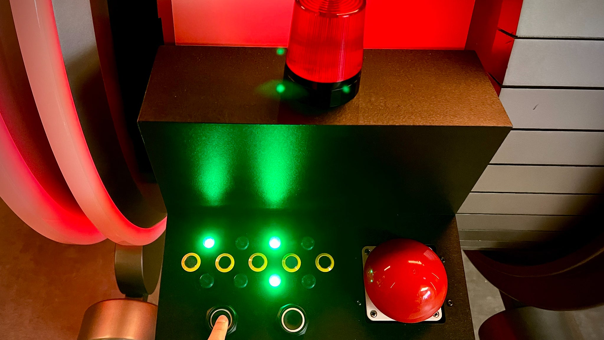 Il est possible de faire joujou avec la machine...