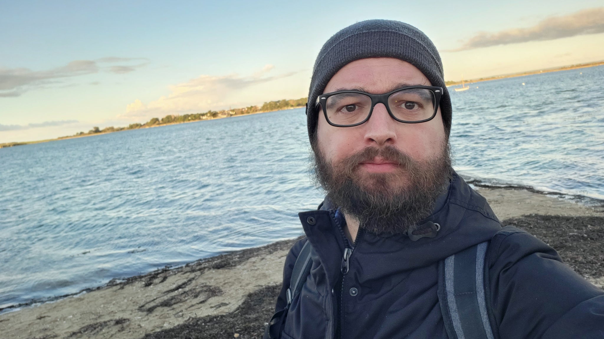 Un selfie pris avec le Galaxy Z Flip3 5G en position fermée 