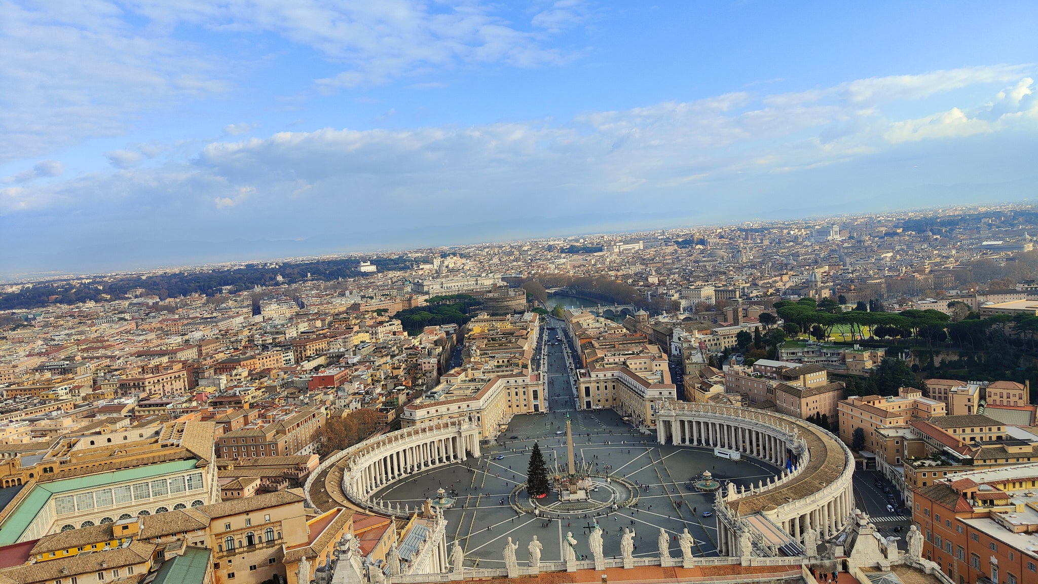 Pour les vues aériennes, le capteur grand angle du Find X3 Pro est un allié précieux