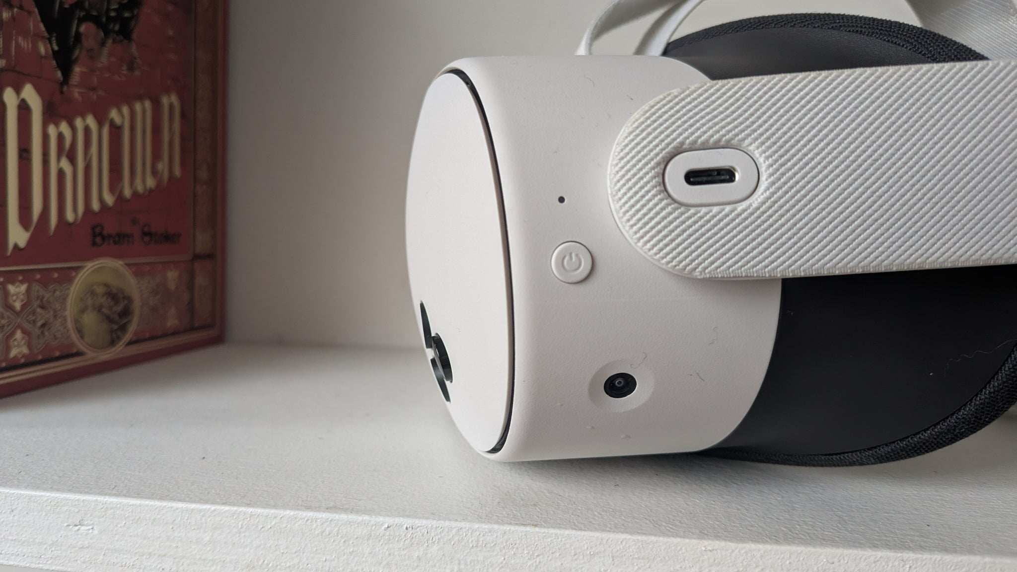 Les boutons sont peu nombreux et le tout reste sobre et épuré