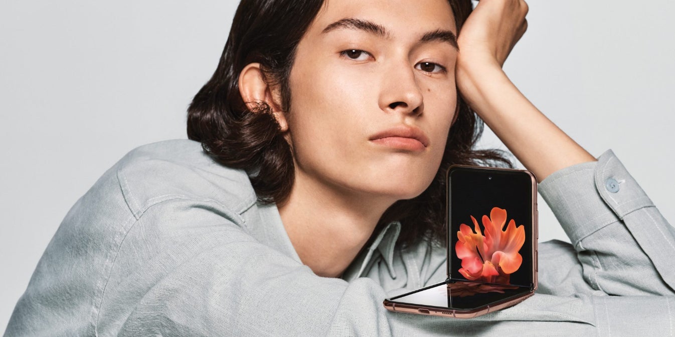 Le Galaxy Z Flip, le smartphone pliable de Samsung, pourrait prochainement avoir une déclinaison Lite