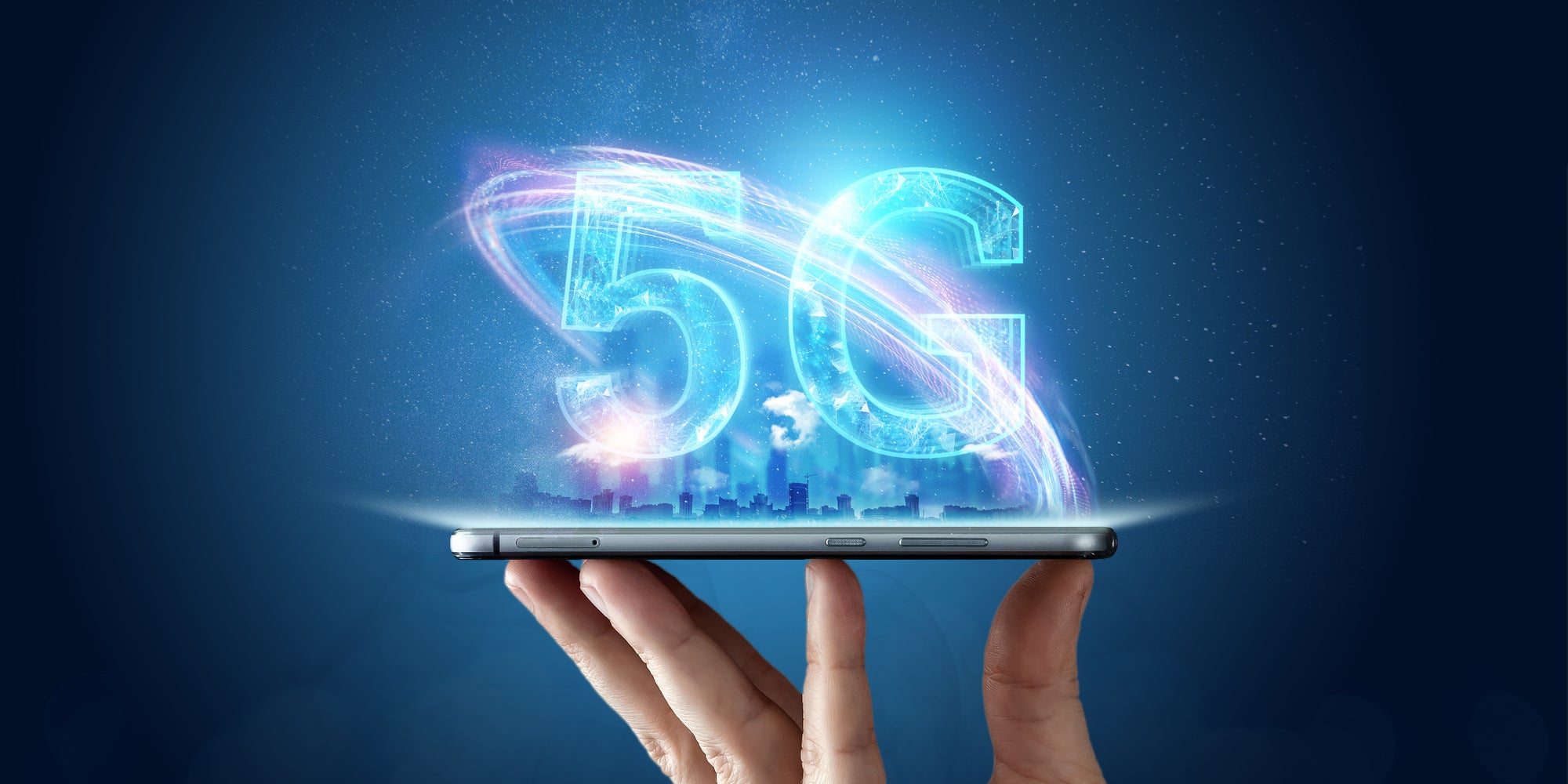 Le top départ est donné : soyez prêts pour la 5G grâce aux nouveaux forfaits mobiles compatibles de SFR.