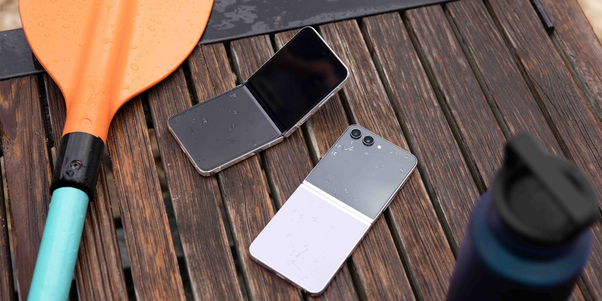 Un Youtubeur a récemment testé la résistance du Galaxy Z Flip5, mettant le smartphone pliable de Samsung à rude épreuve.