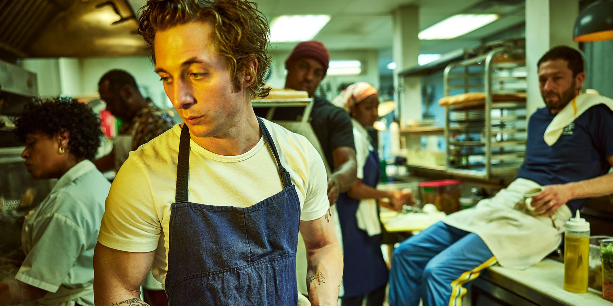 Jeremy Allen White, star de "The Bear", sacrée Meilleure série musicale ou comique, a remporté le Golden Globe du Meilleur acteur dans cette catégorie.