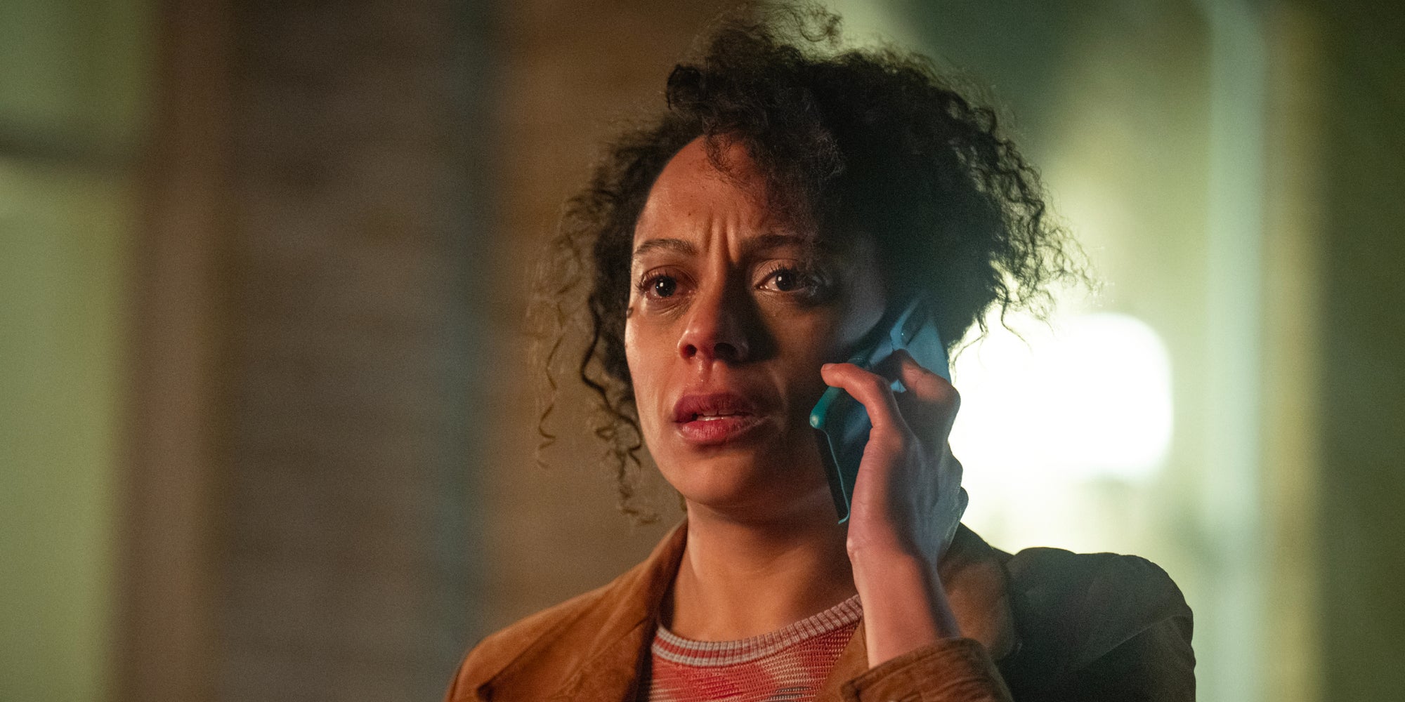 Rosalind Elezar incarne Kat Donovan dans la série "Tu me manques", disponible dès le 1ᵉʳ janvier sur Netflix ! 