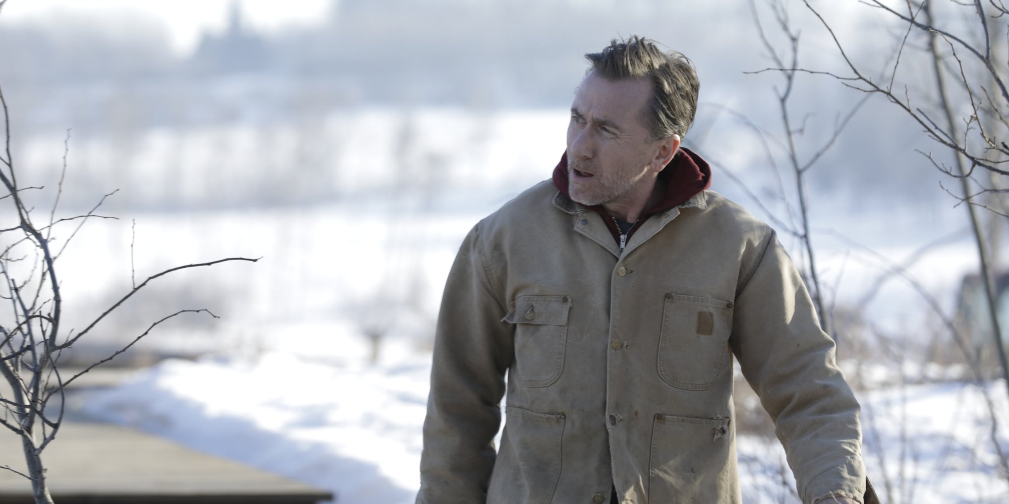 Jim Worth (Tim Roth) la tête de casting de la série Tin Star.