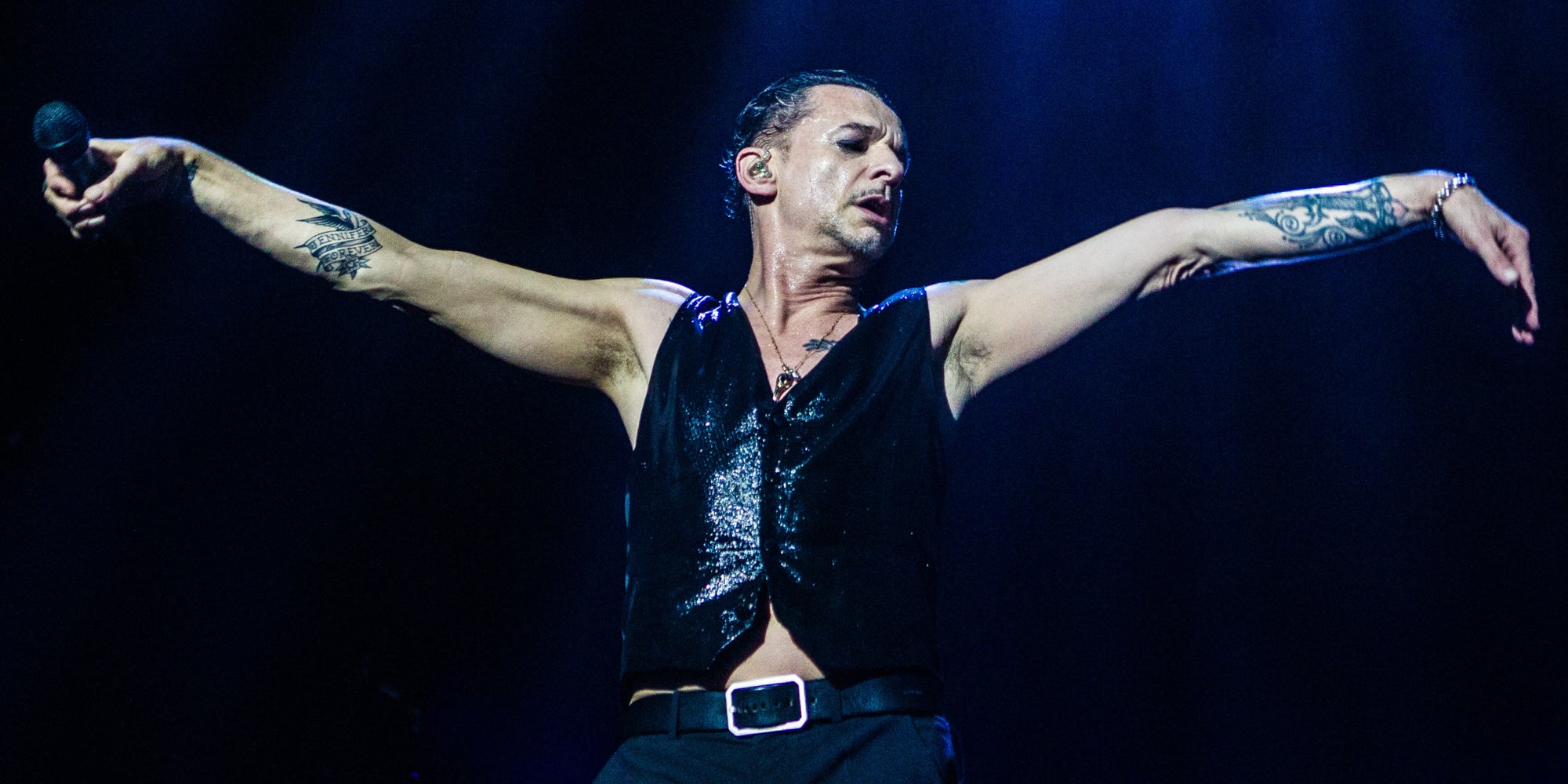 Dave Gahan, chanteur de Depeche Mode, sur la scène du Ziggo Dome à Amsterdam, aux Pays-Bas, le 13 janvier 2018.