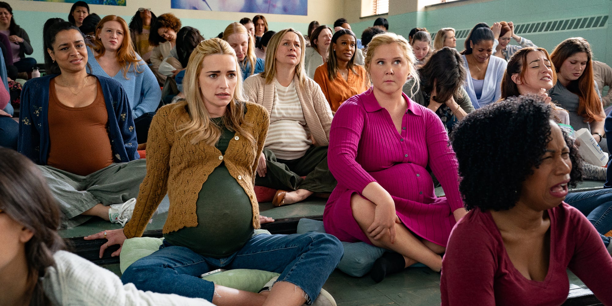 Retrouvez Amy Schumer et Brianne Howey dans la comédie romantique "Baby Bluff" disponible sur Netflix.