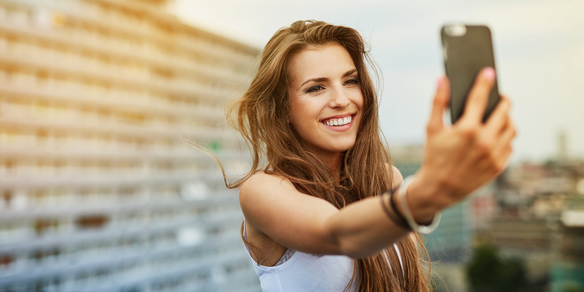 Bientôt, les caméras à selfies ne viendront plus empiéter l'écran des smartphones...