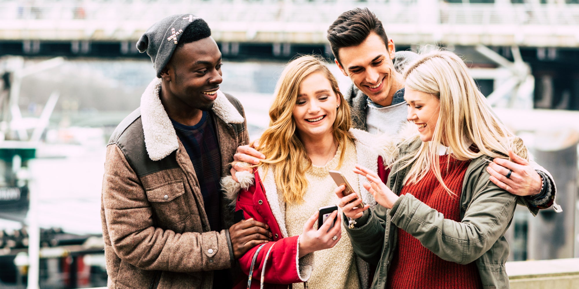 Quel forfait mobile pour répondre aux besoins des ados tout en respectant un budget raisonnable ?