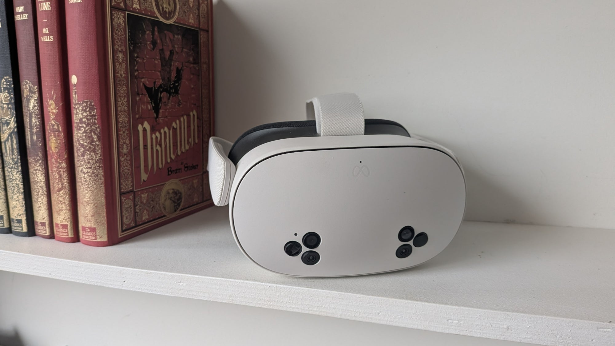 Leaks detail possible Meta Quest 3 Lite budget VR headset - Ne