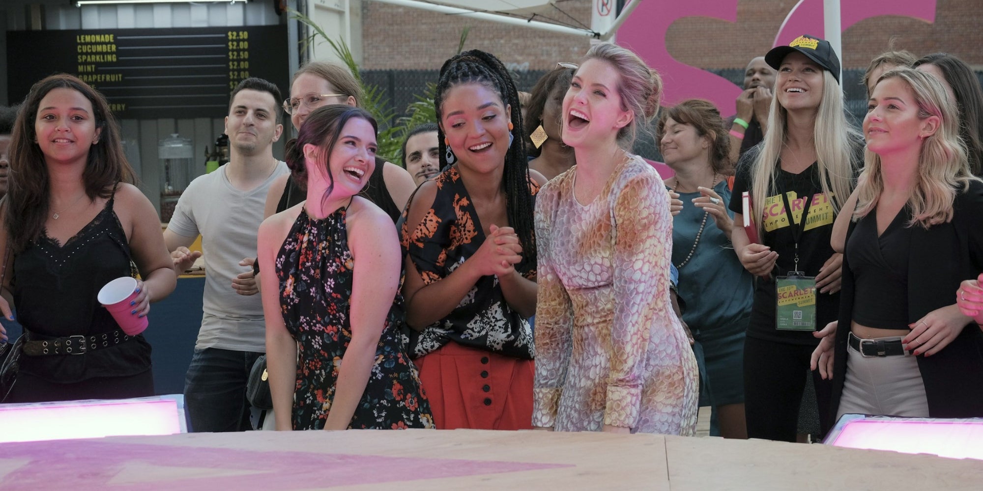 Jane, Kat et Sutton sont de retour pour de nouvelles aventures dans la saison 3 de "The Bold Type".