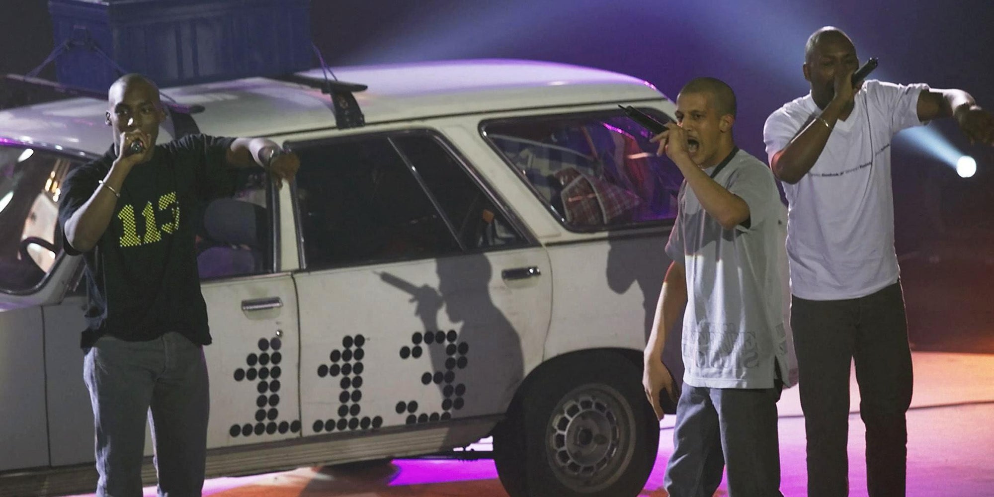 Le 113 (AP, Rim'K et Mokobé) interprétant le classique ''Tonton du bled'', le 11 mars 2000 sur la scène du Zénith de Paris, lors de la 15e cérémonie des Victoires de la musique.