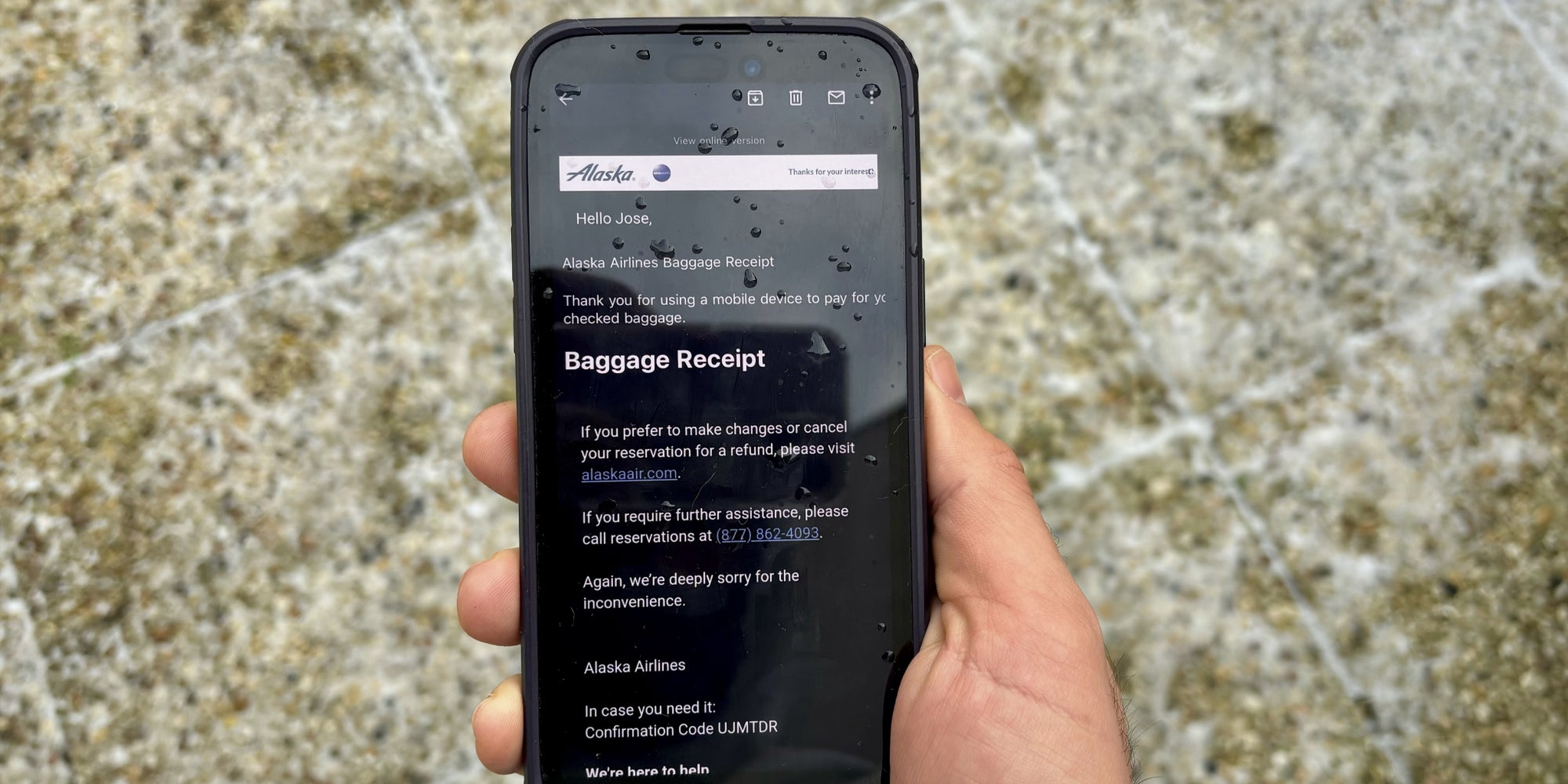 Incroyable mais vrai : après une chute de 5000 mètres, un iPhone a été retrouvé intact.