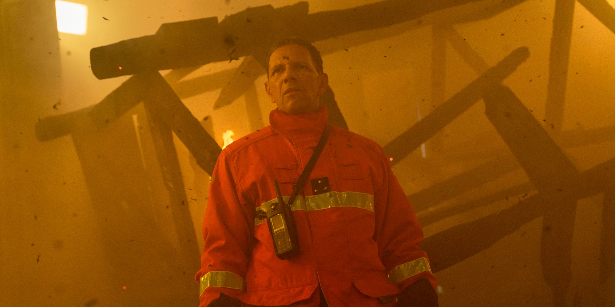 La mini-série Notre-Dame : La Part du feu avec Roschdy Zem arrive sur Netflix le 19 octobre prochain