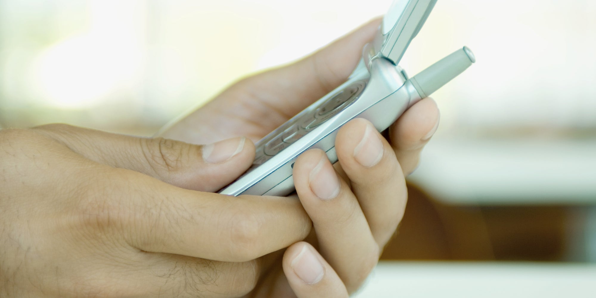 Arrivé avec les téléphones portables à clavier, le SMS fête cette année ses 30 ans.