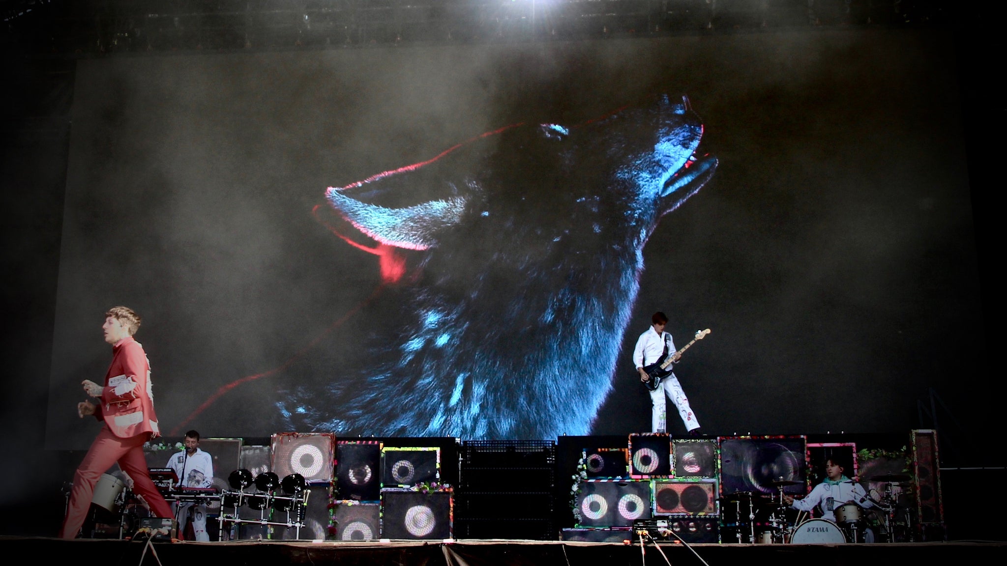 Bring Me The Horizon avait sorti une sacrée déco pour s'approprier la Grande Scène de Rock en Seine