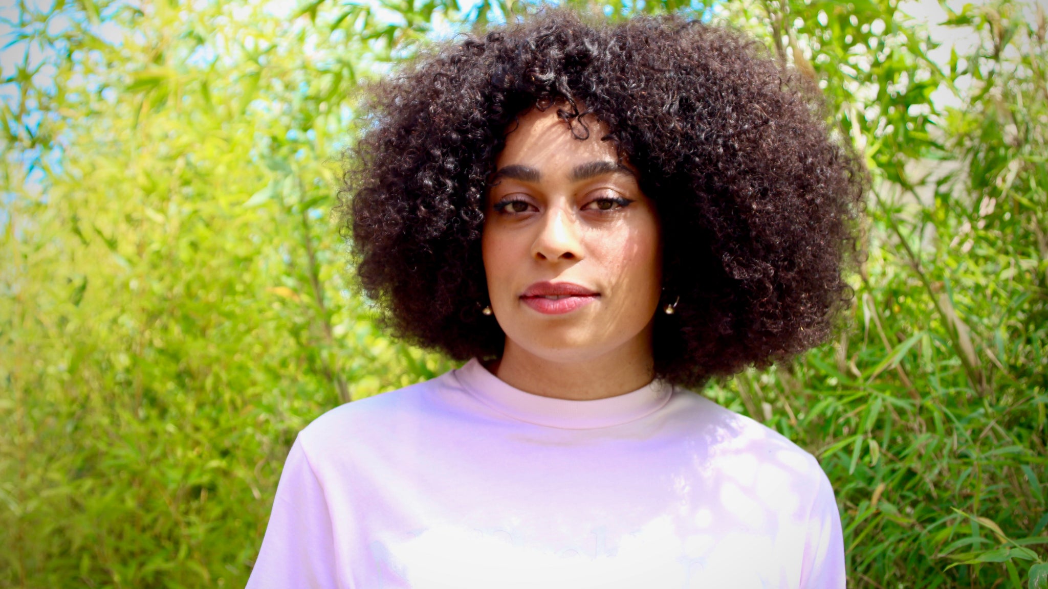 Derrière son air timide, la chanteuse anglaise cache un joli grain de voix.