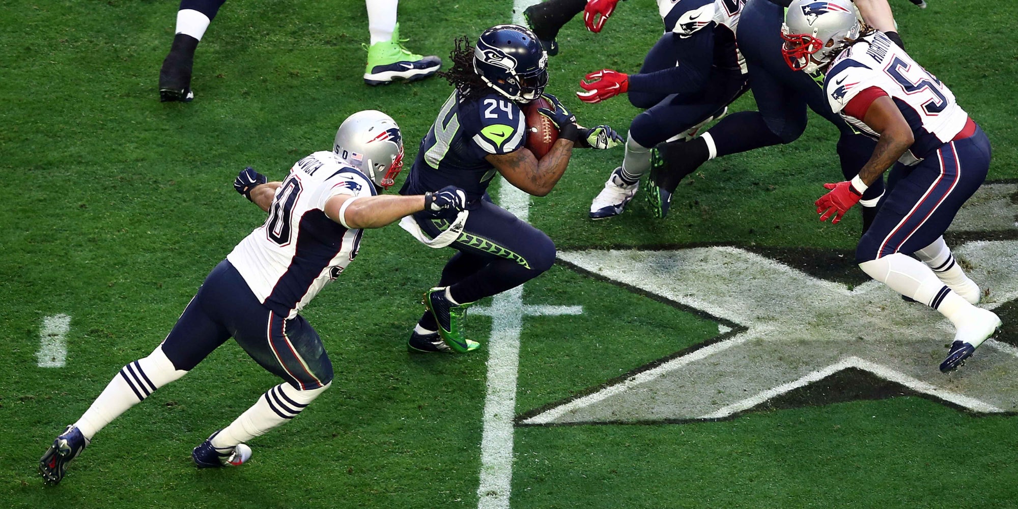 Les New England Patriots face aux Seattle Seahawks, le 1er décembre 2015 lors du Super Bowl XLIX, au State Farm Stadium de Phoenix (Arizona).