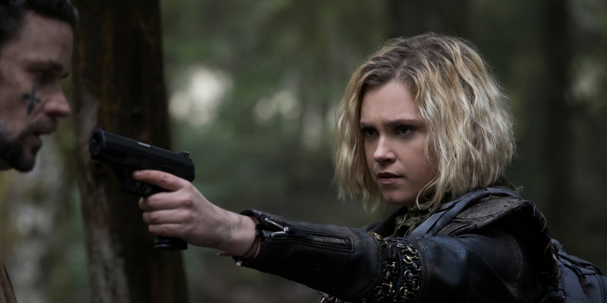 Eliza Taylor dans le rôle de Clarke Griffin, l’une des stars de la série The 100.