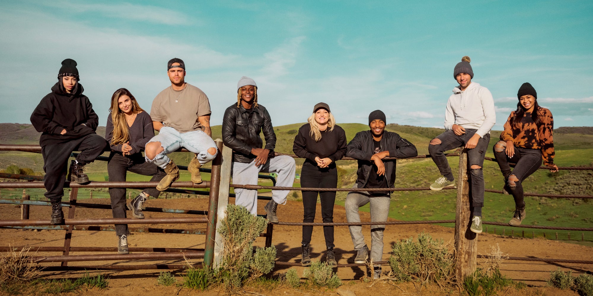 Ebie, Hana, Austin, Myles, Taylor, Redmond, Harry et Jasmin ont tous grandis avec de célèbres parents. Maintenant ils découvrent la vie au ranch.