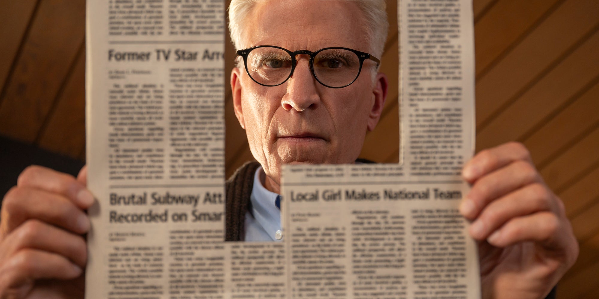 Ted Danson est Charles Nieuwendyk dans la série "Espion à l'ancienne", disponible sur Netflix. 