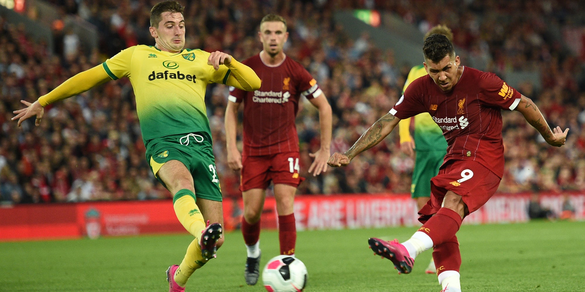 Firmino en action lors du match aller entre Liverpool et Norwich, le 9 août 2019 à Anfield Road